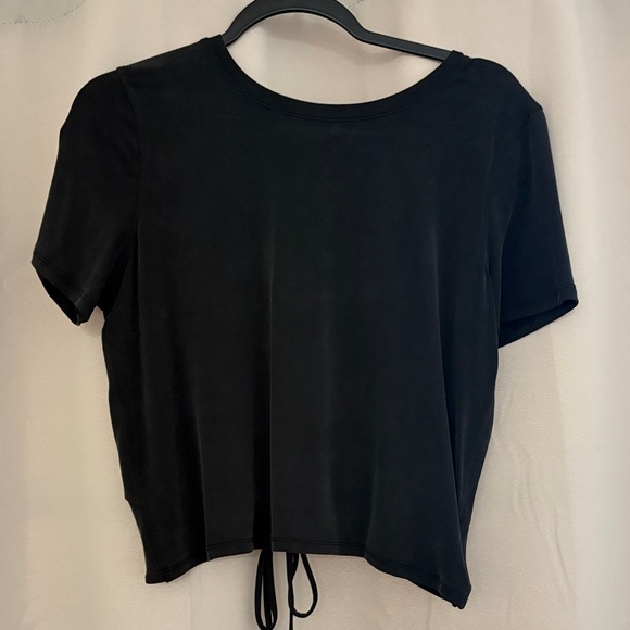 Lululemon Athletica Black Short Sleeve Tee - Picture 1 of 3